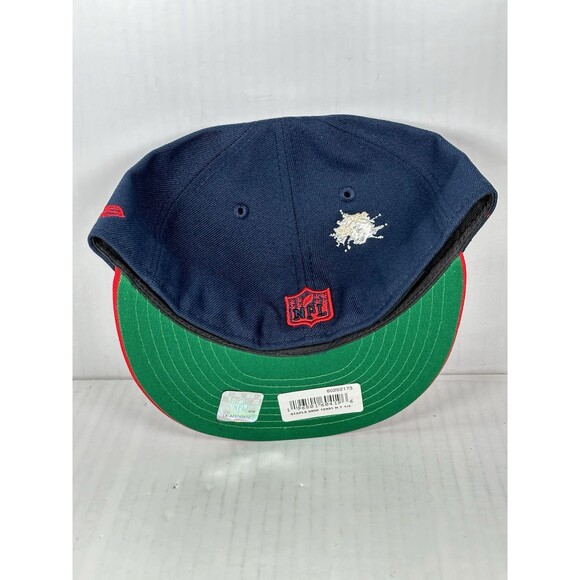 Size 7 1/4 New England Patriots New Era NFL Staple Logo 59FIFTY Fitted Hat Cap - Picture 4 of 4